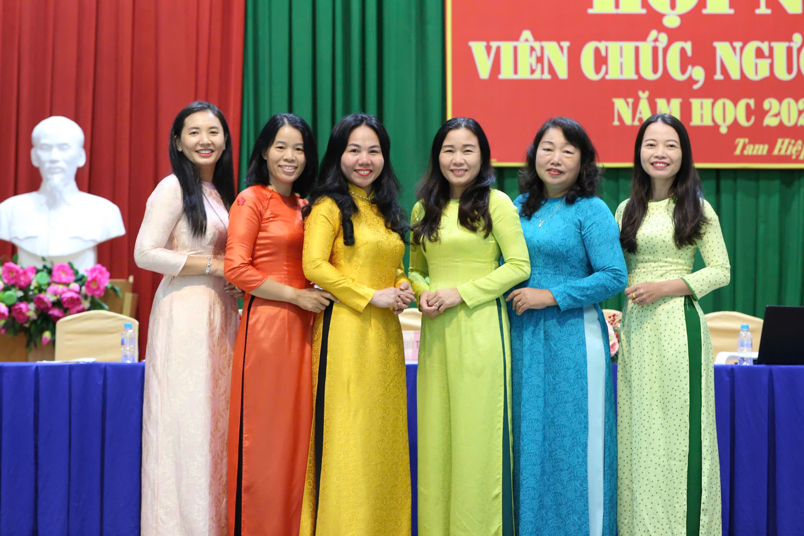 THPT Trấn Biên – hội nghị viên chức, người lao động năm học 2025 – 2026