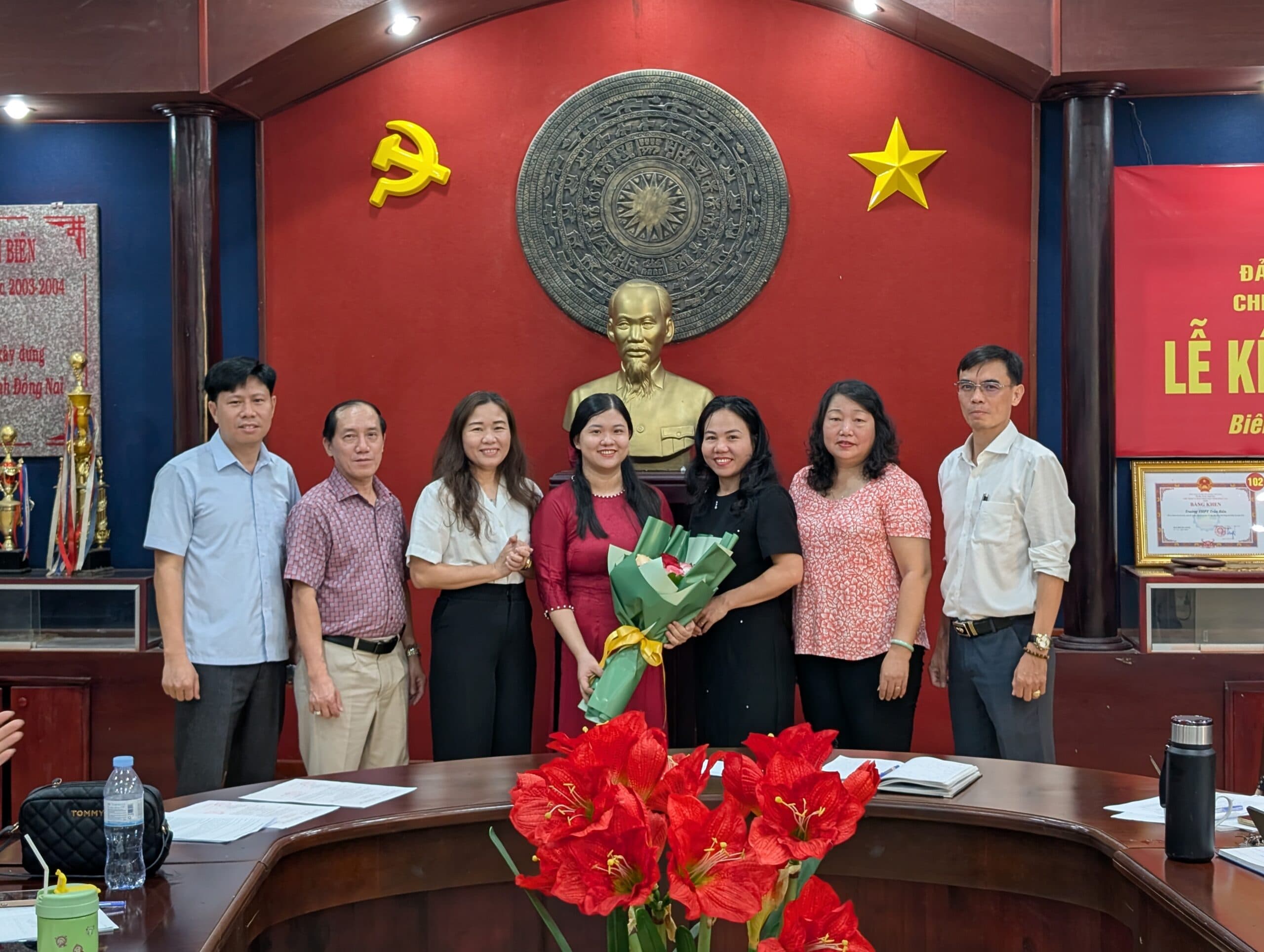 Kết nạp Đảng viên